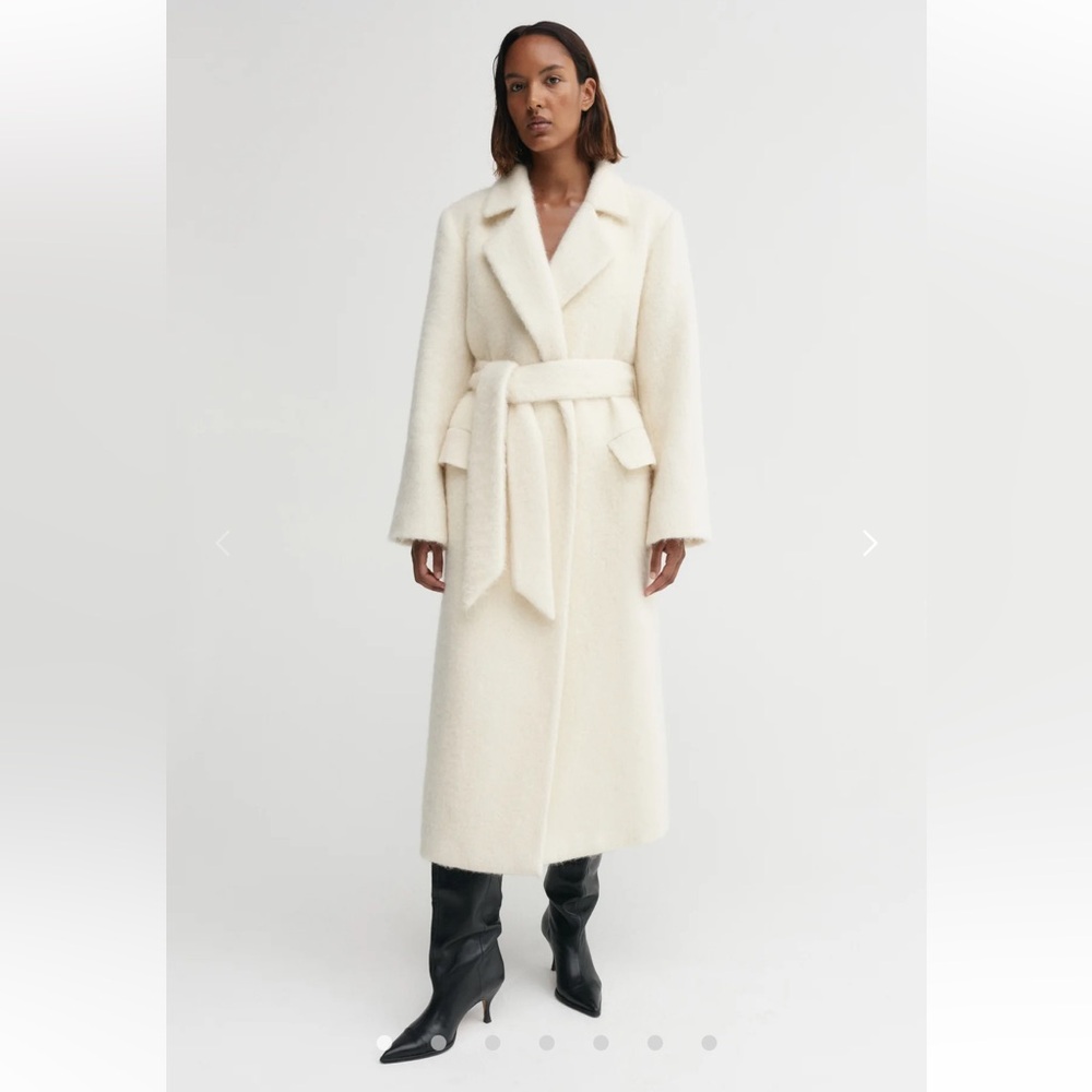 Almada Label Cream Ivy Coat